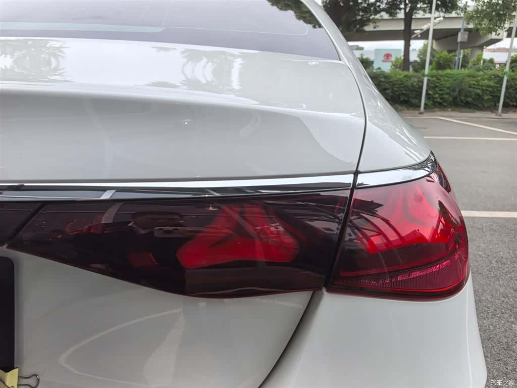 Mercedes-Benz E-Class, 2024 12