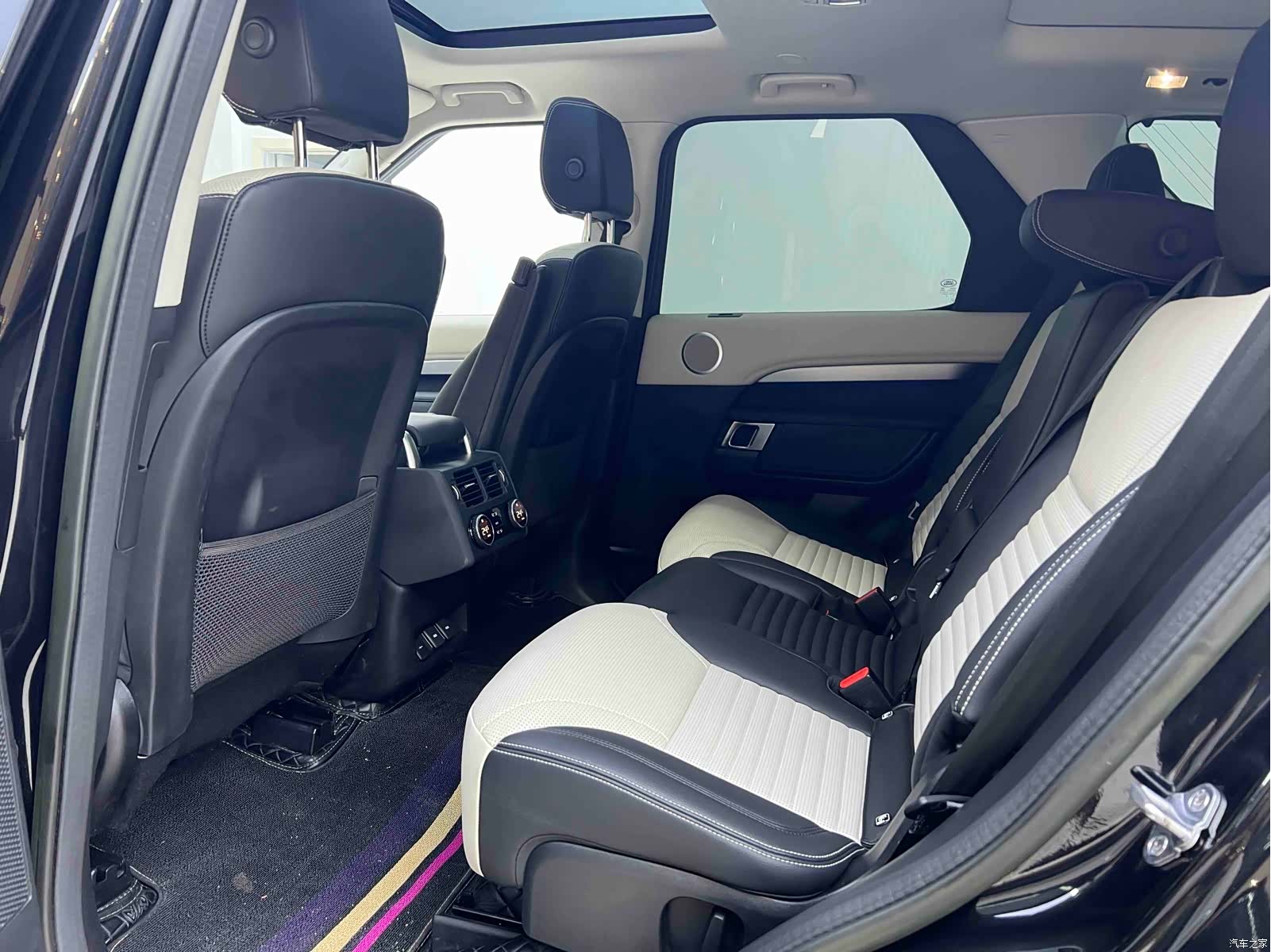 Land Rover Discovery, 2023 19