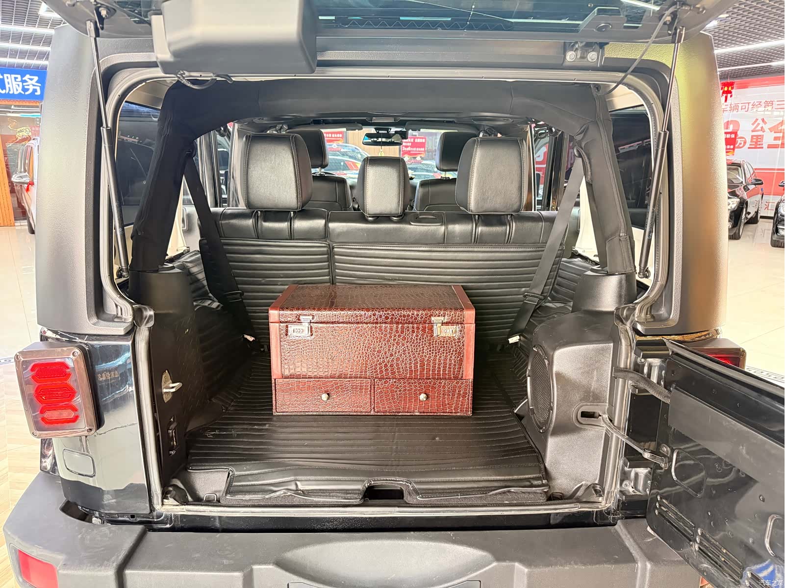 Jeep Wrangler, 2013 19