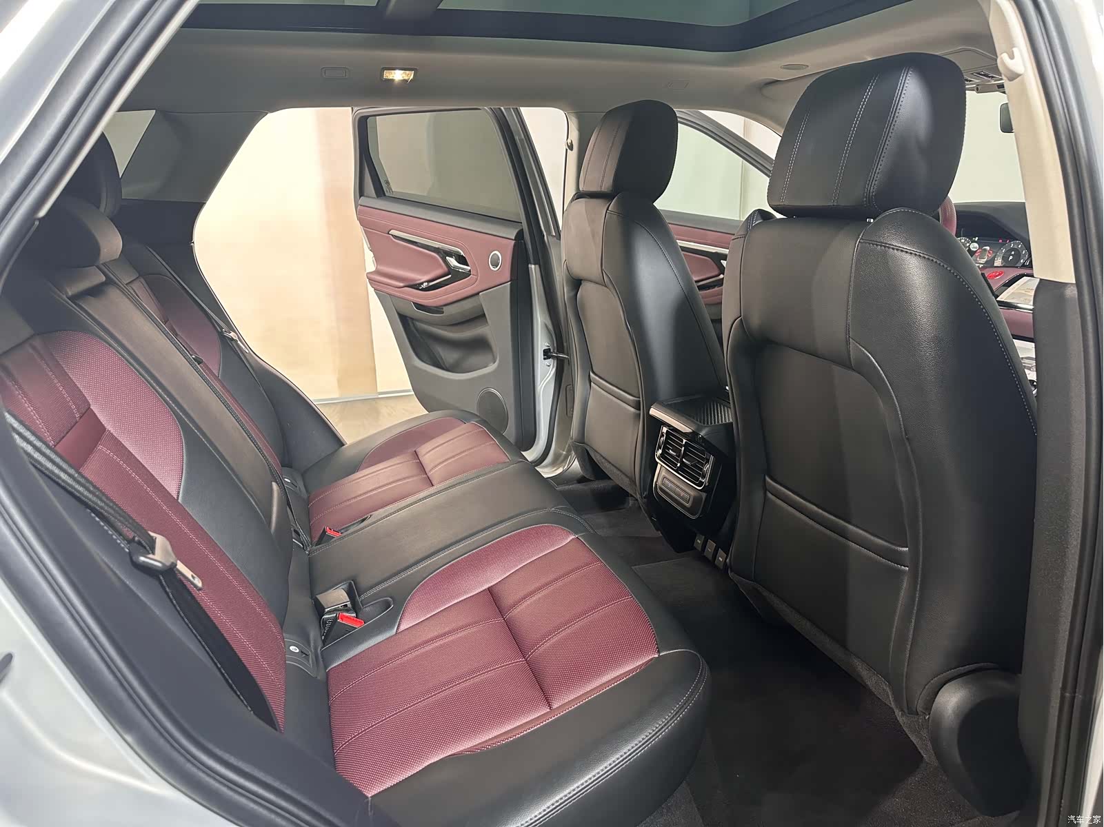 Land Rover Range Rover, 2023 14