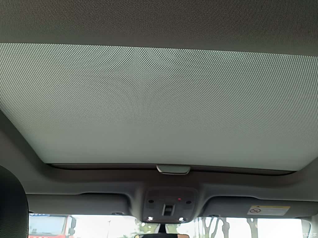 Audi Q2L, 2019 18