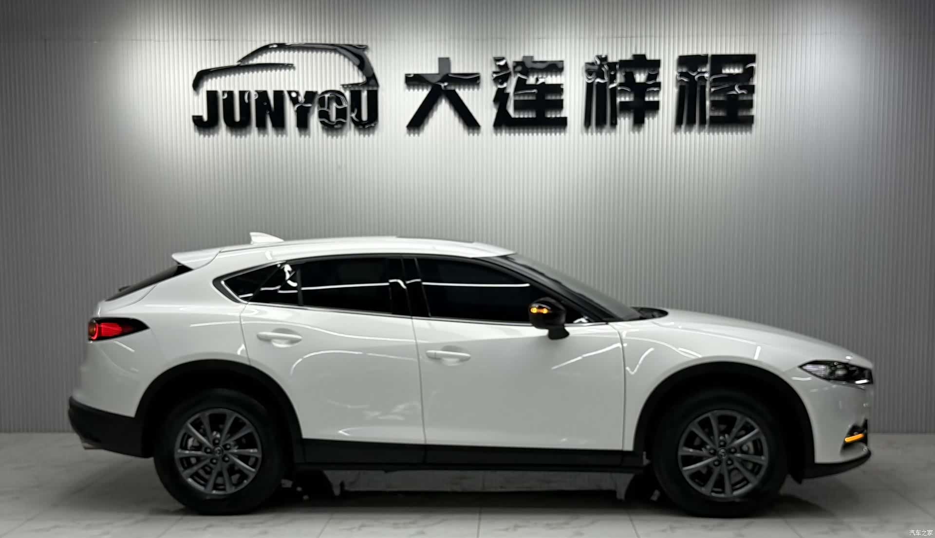 Mazda CX-4, 2023 8