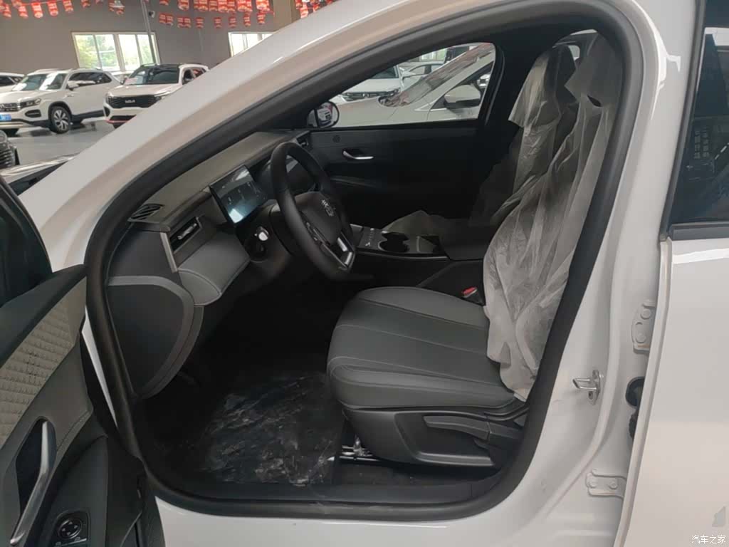 BYD Qin, 2026 15