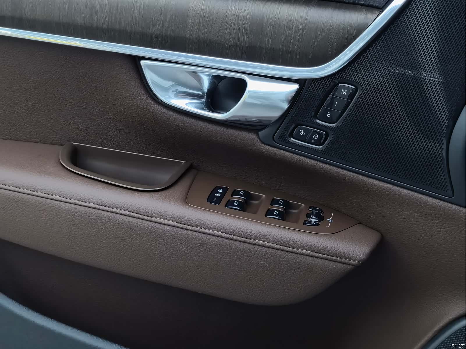 Volvo V90, 2021 29