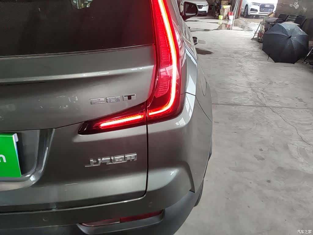 Cadillac XT4, 2019 8