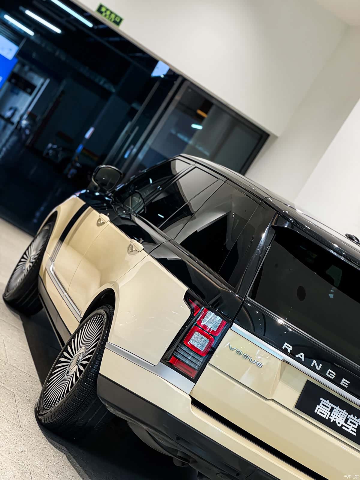 Land Rover Range Rover, 2013 7