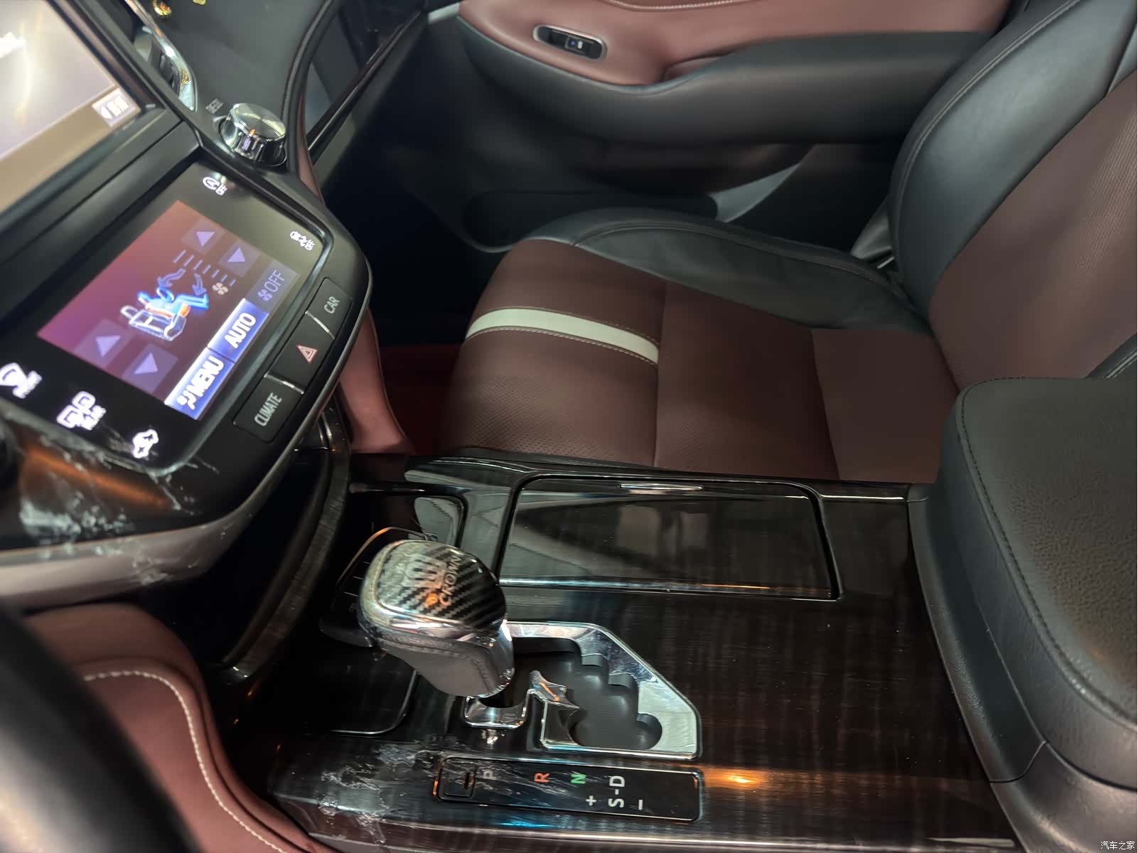 Toyota Crown, 2017 6