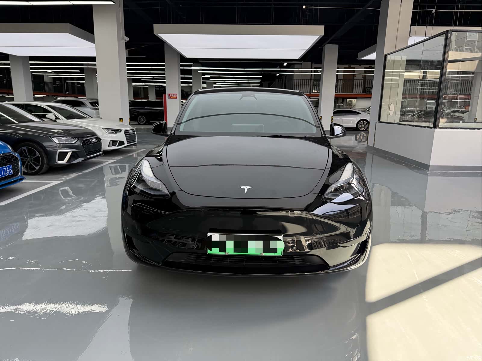 Tesla Model Y, 2022 2