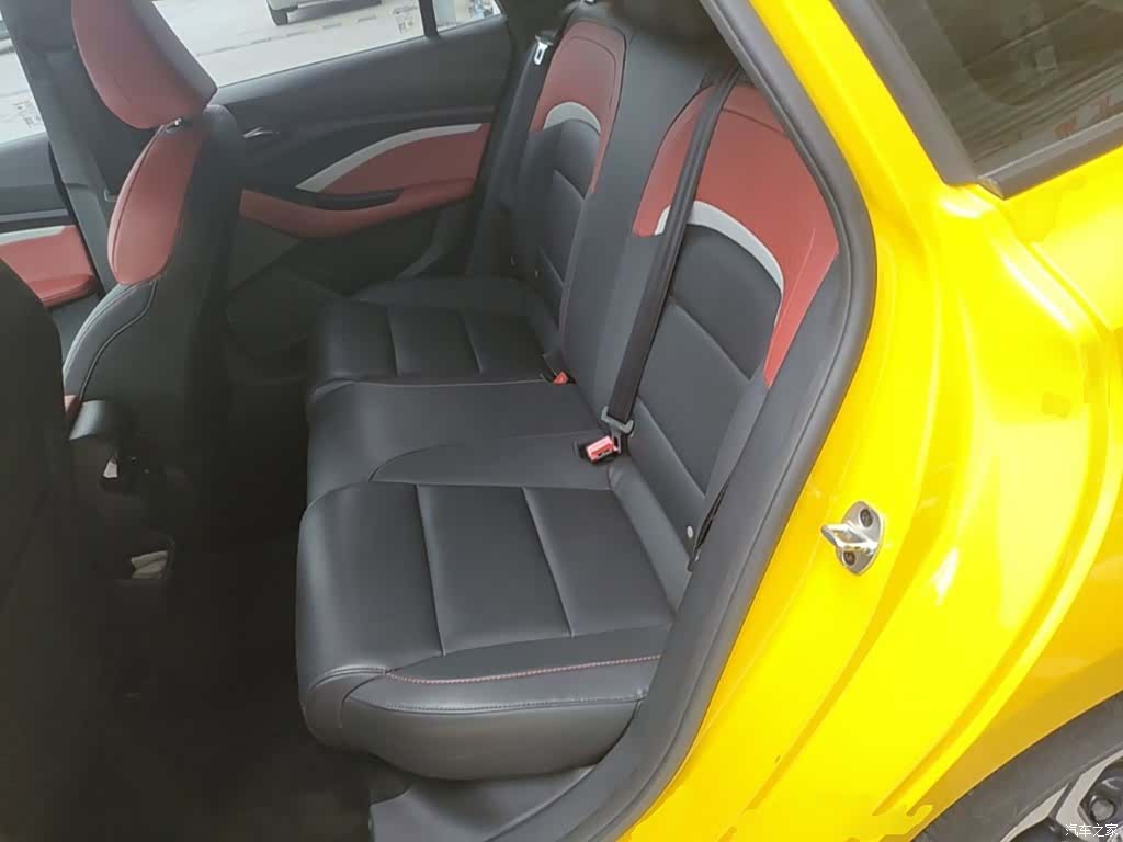 MG MG5, 2021 17