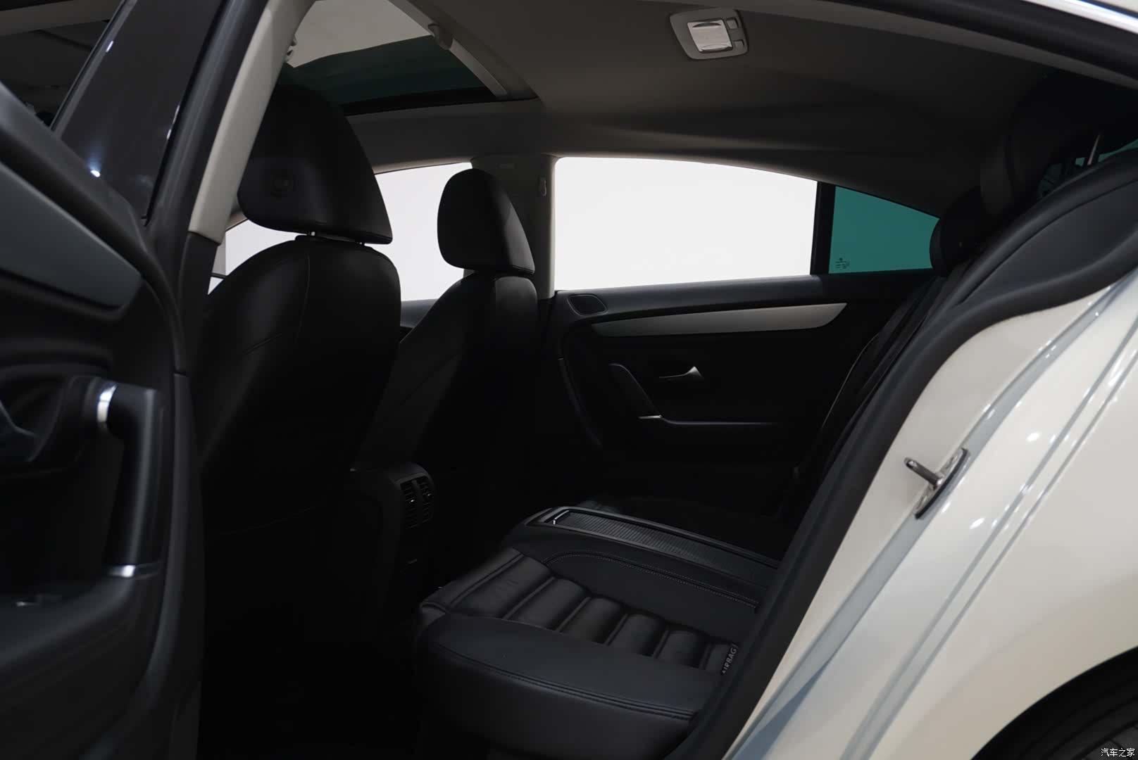 Volkswagen CC, 2011 8