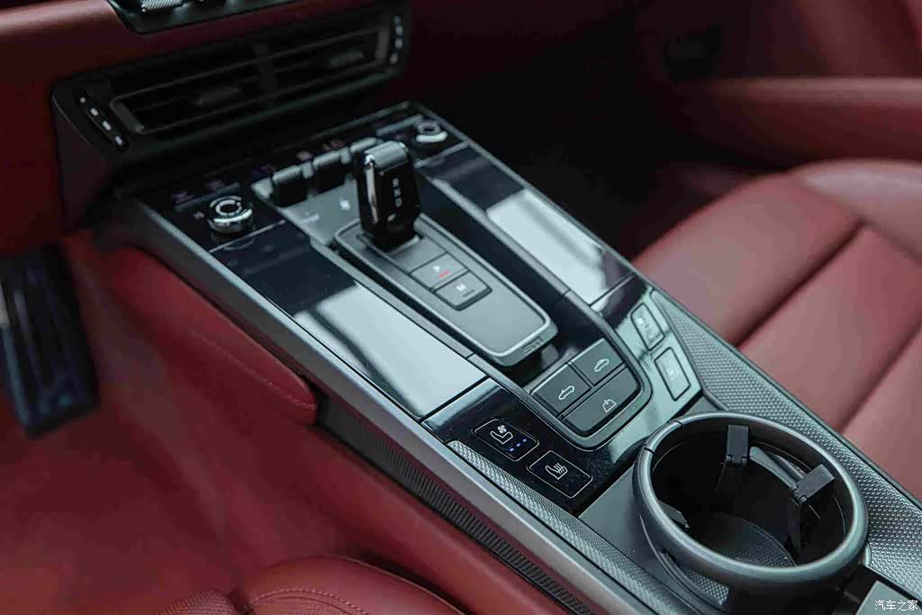 Porsche 911, 2020 14