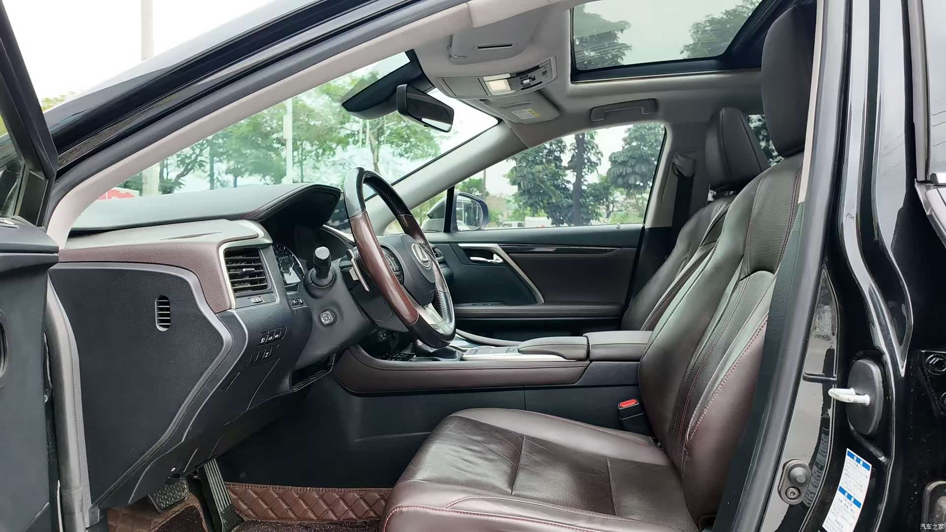 Lexus RX, 2022 все фото