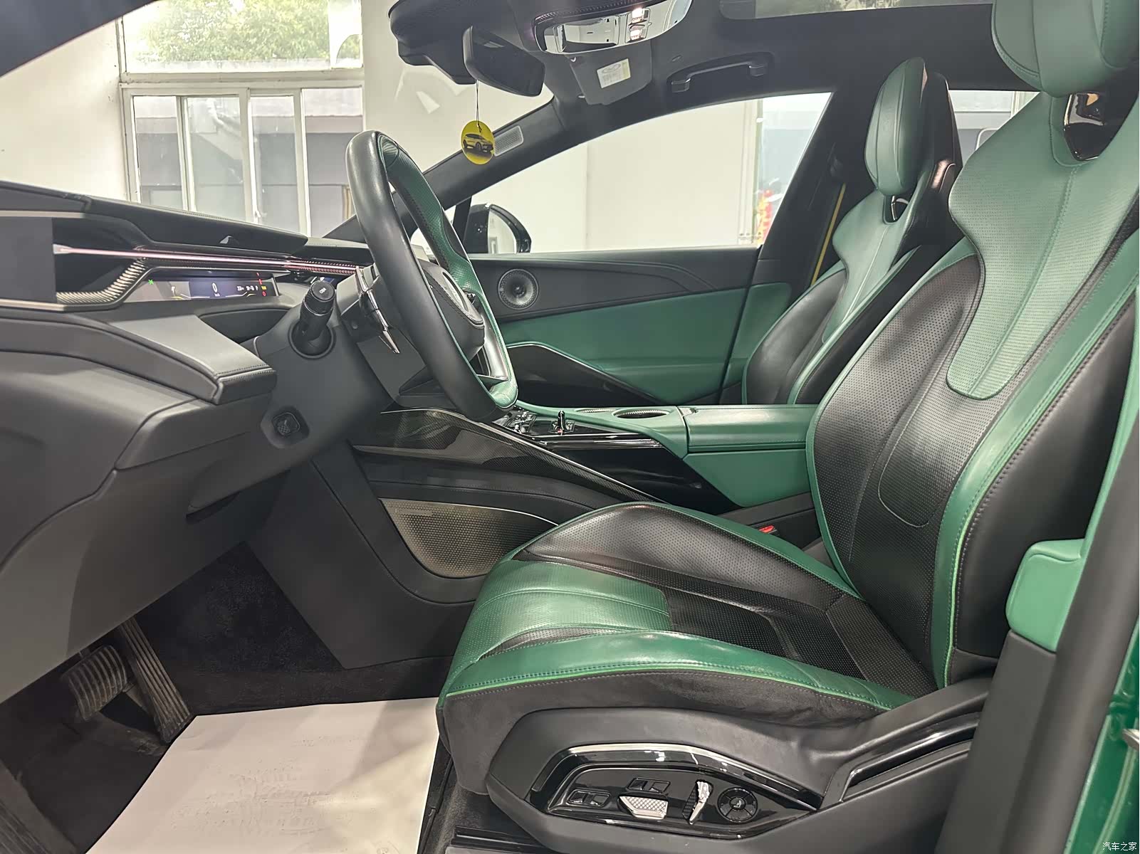 Lotus ELETRE, 2022 4