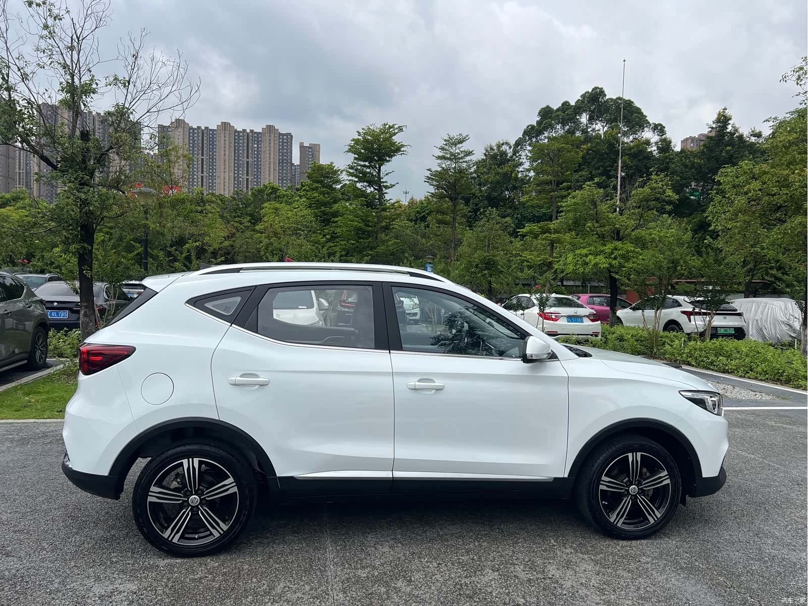 MG ZS, 2017 8