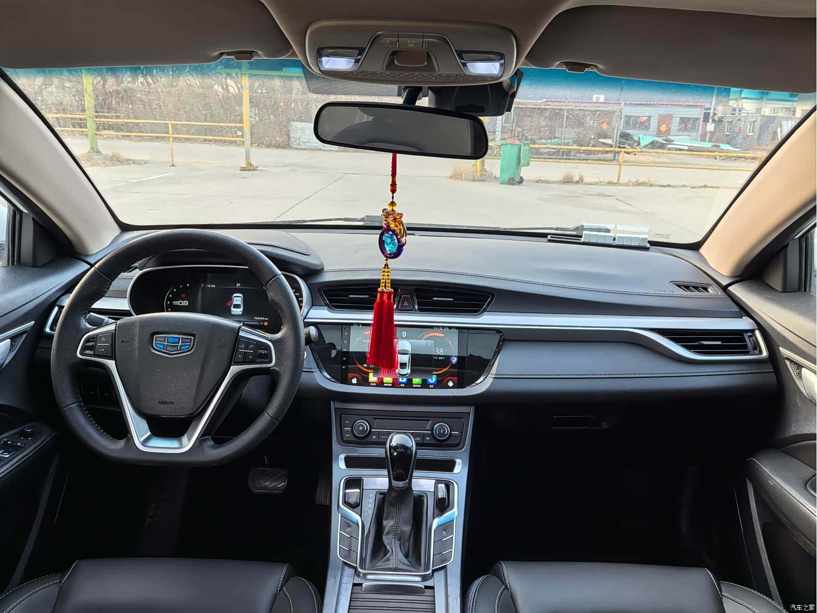 Geely Emgrand, 2018 9