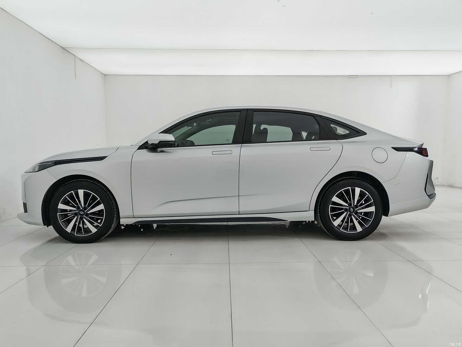Changan Eado, 2024 8