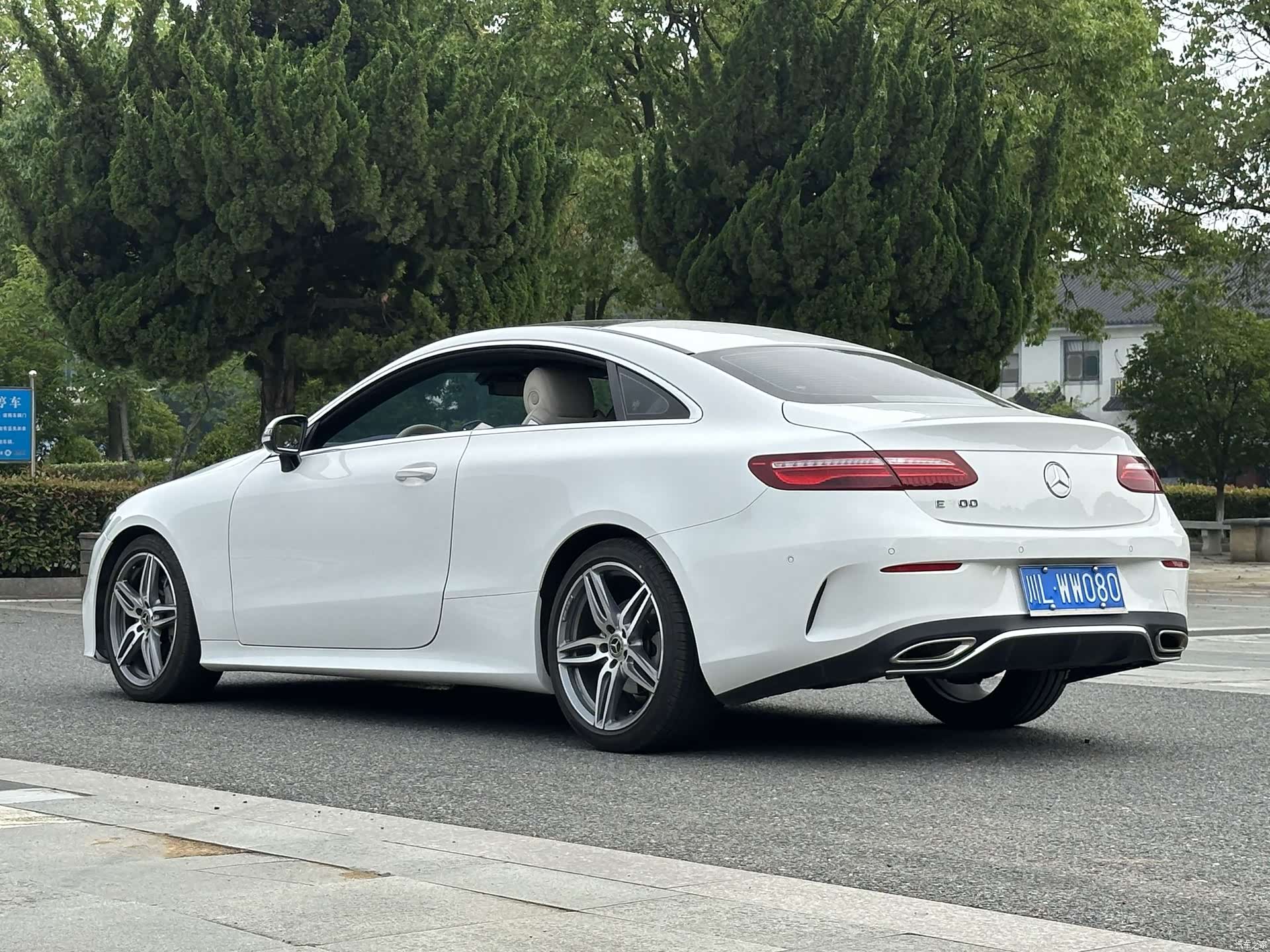 Mercedes-Benz E-Class, 2018 16