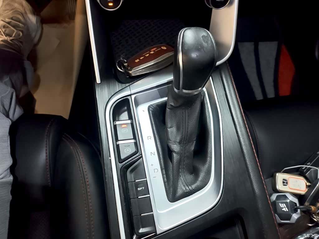 Geely Binray, 2019 14