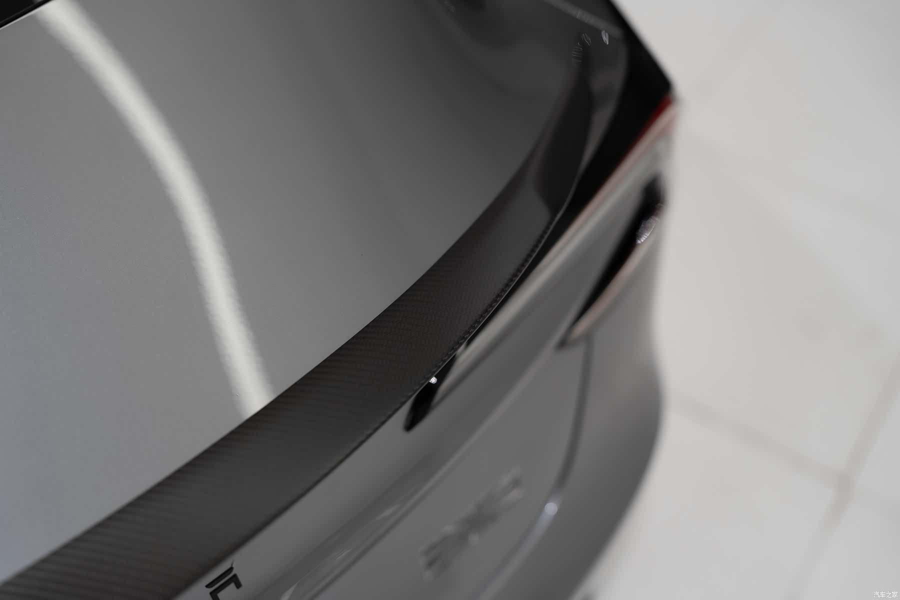 Tesla Model 3, 2025 7