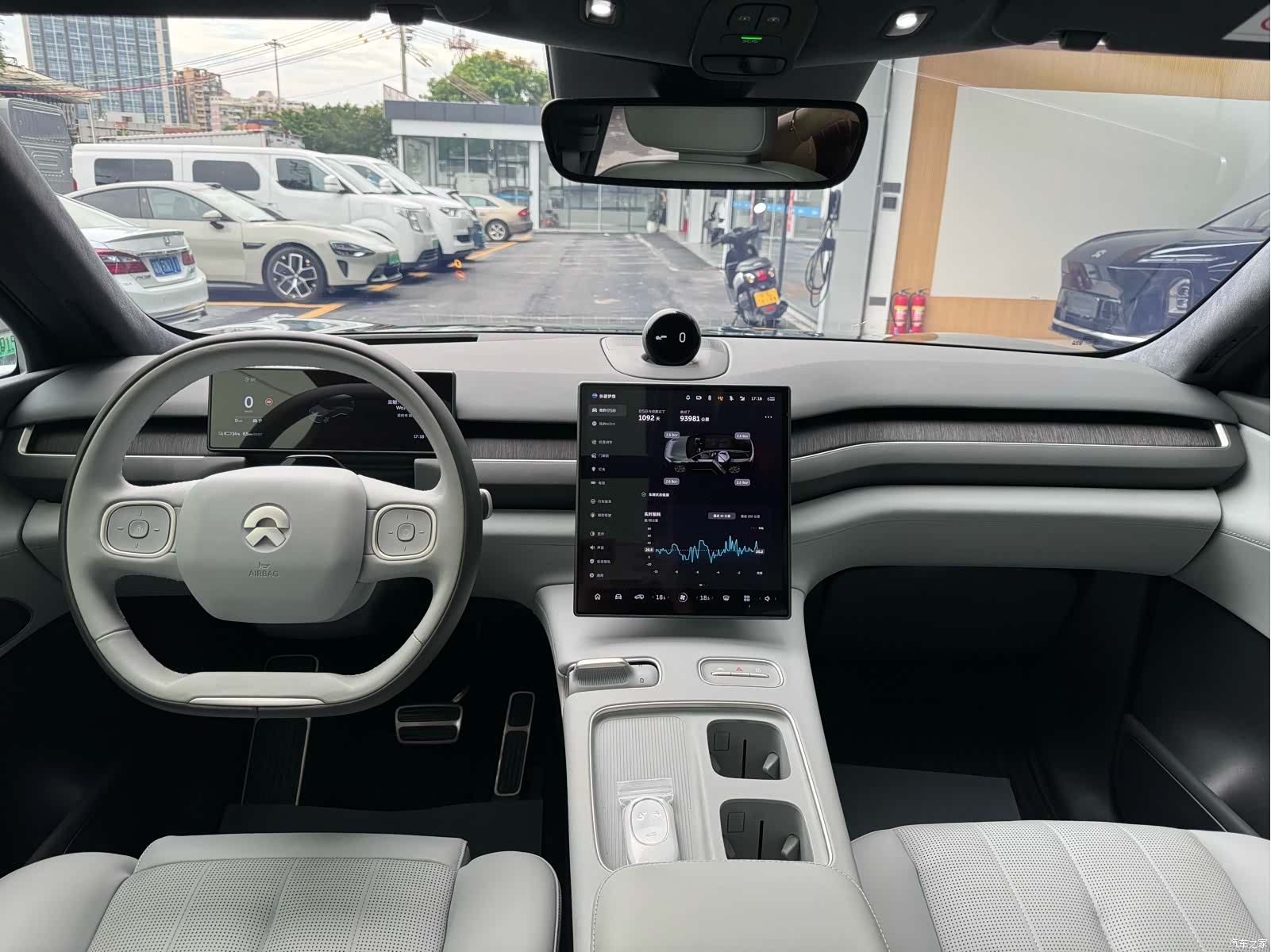 NIO ES8, 2023 18