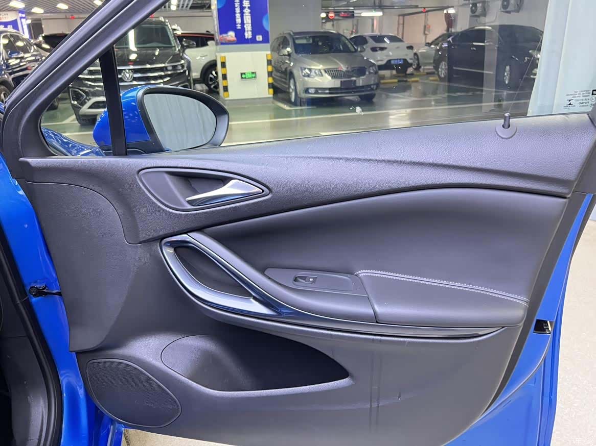 Buick Verano, 2017 17