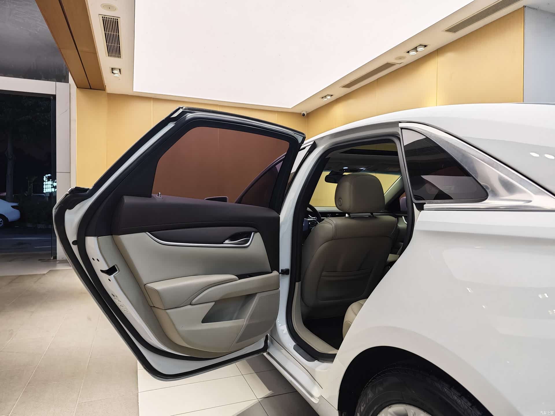 Cadillac XTS, 2015 22