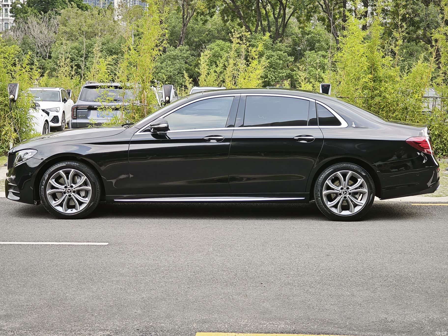 Mercedes-Benz E-Class, 2020 3