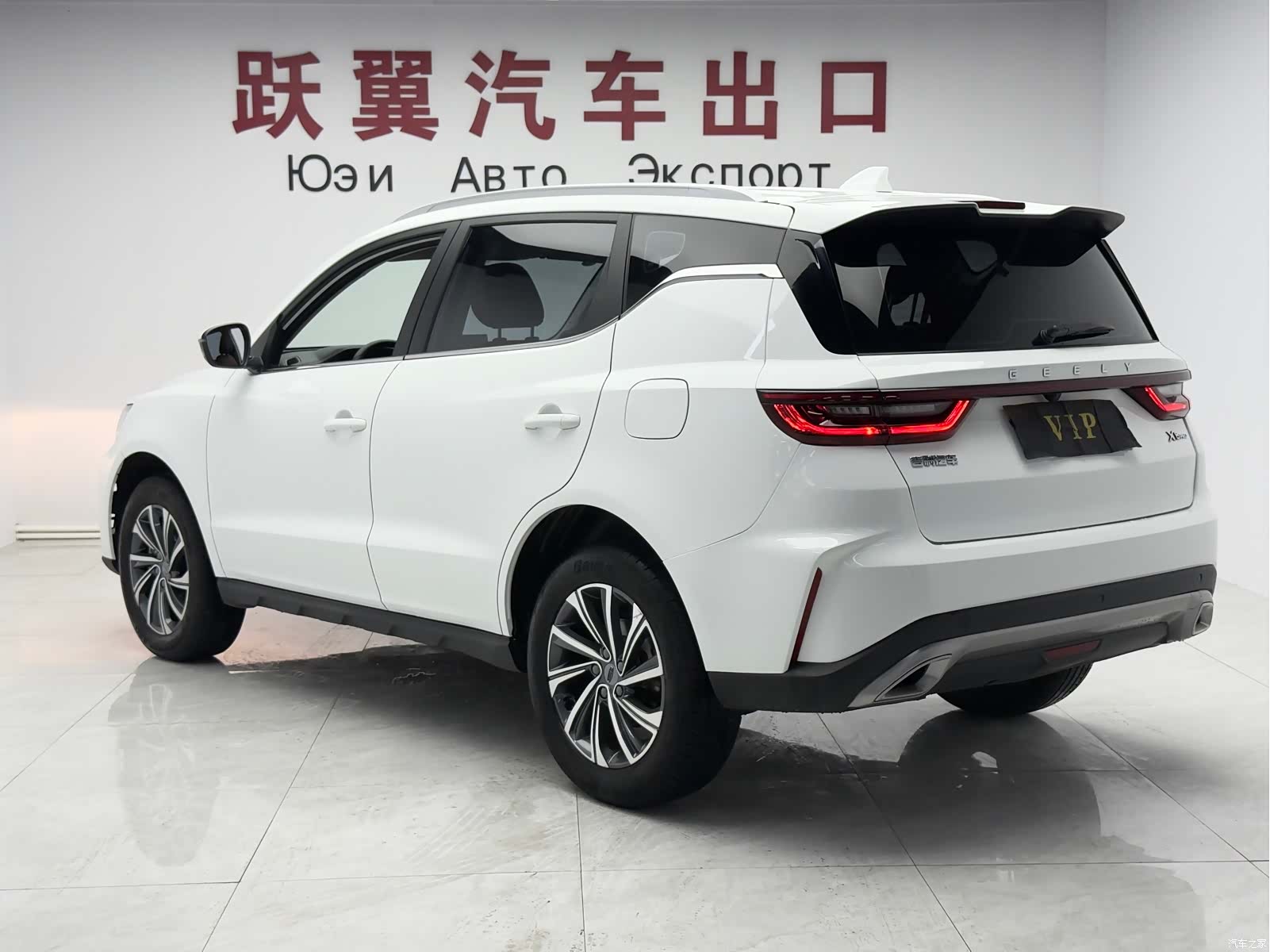 Geely X6, 2022 4