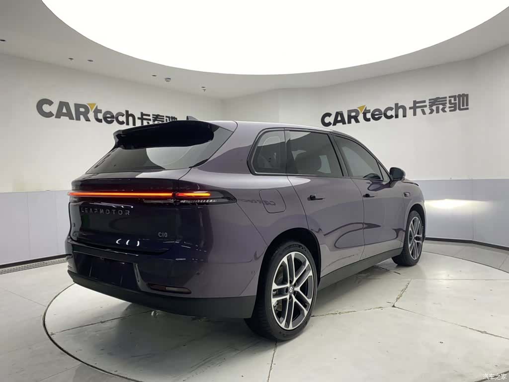 Leapmotor C10, 2026 все фото