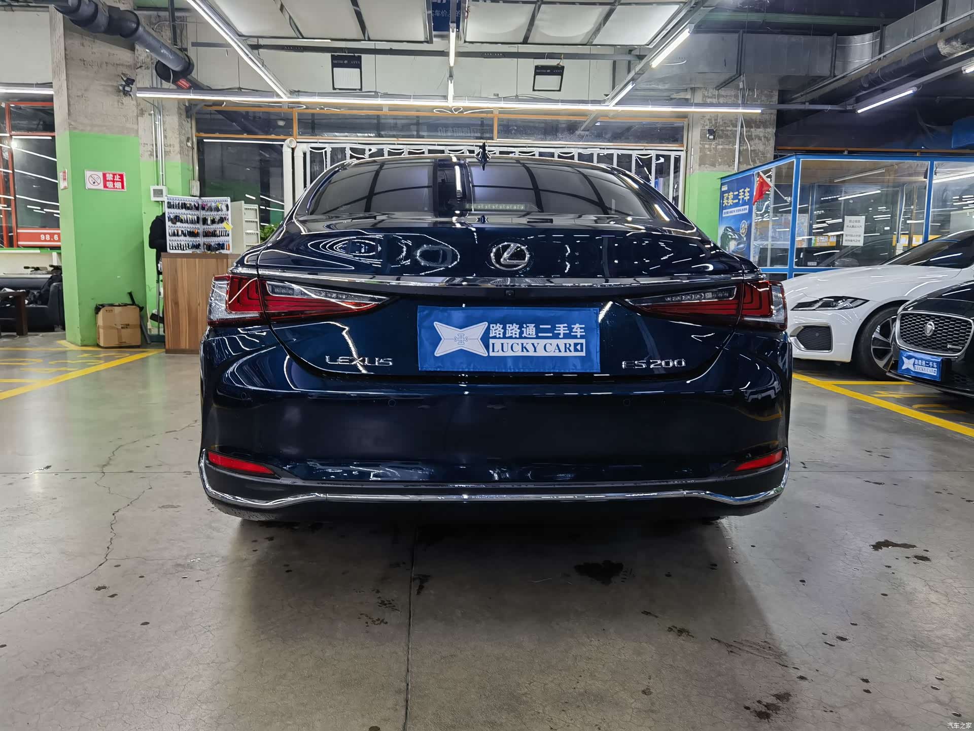 Lexus ES, 2024 все фото