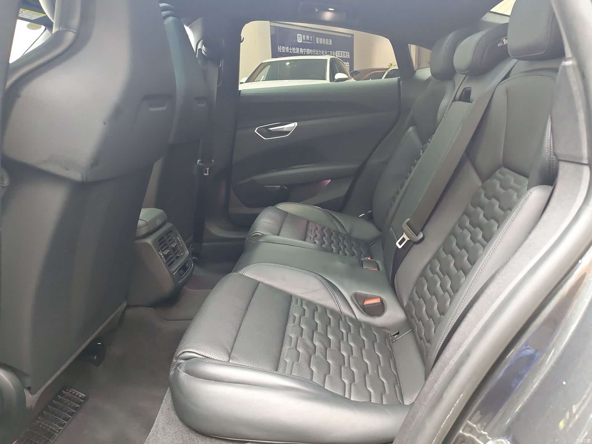 Audi e-tron, 2024 17