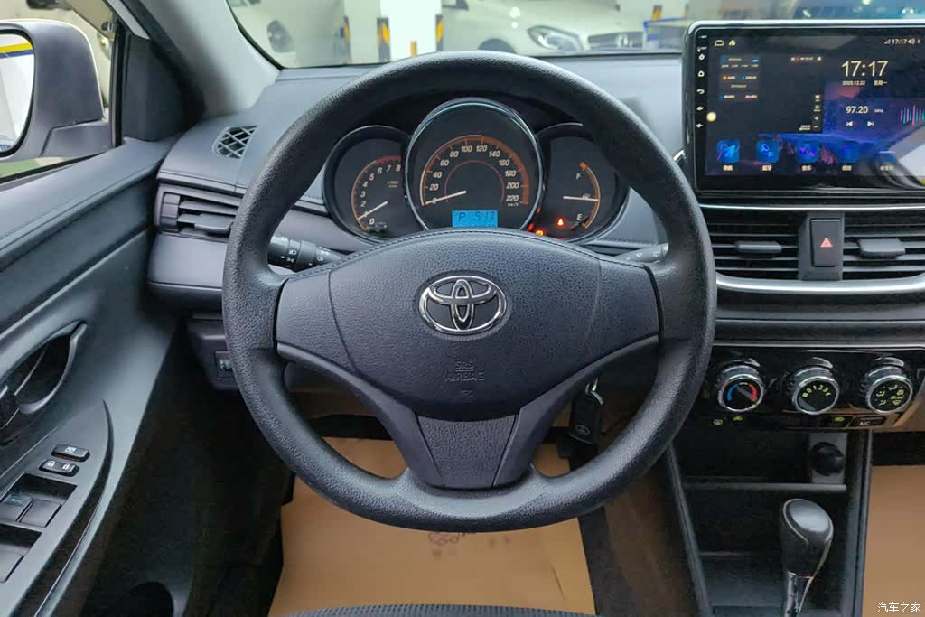 Toyota YARiS L, 2021 15