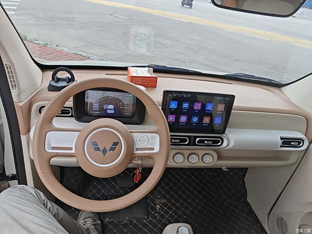 Wuling MINIEV, 2025 10