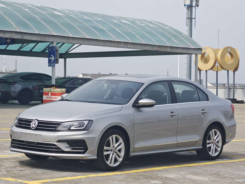 Volkswagen Sagitar