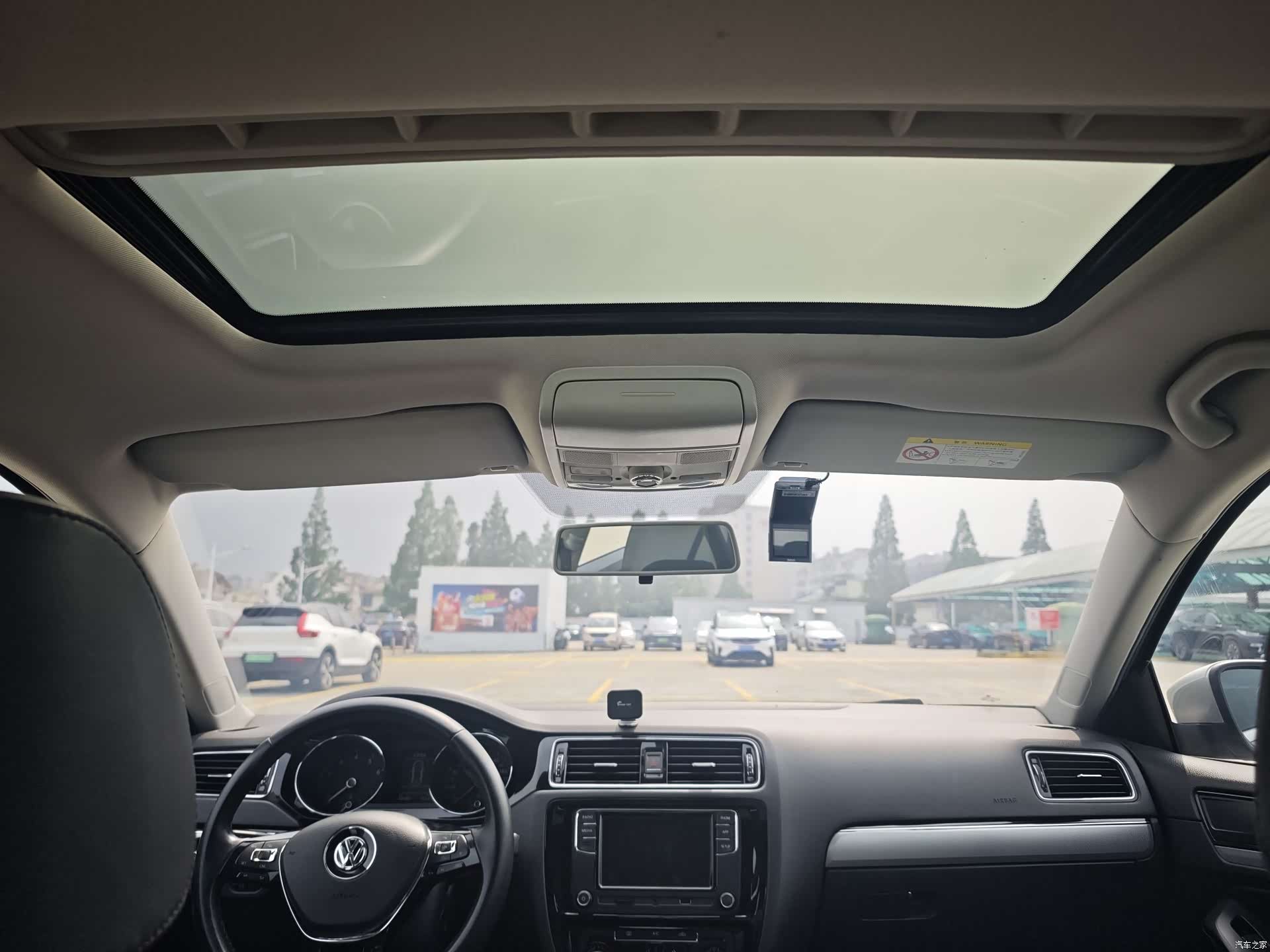 Volkswagen Sagitar, 2019 13