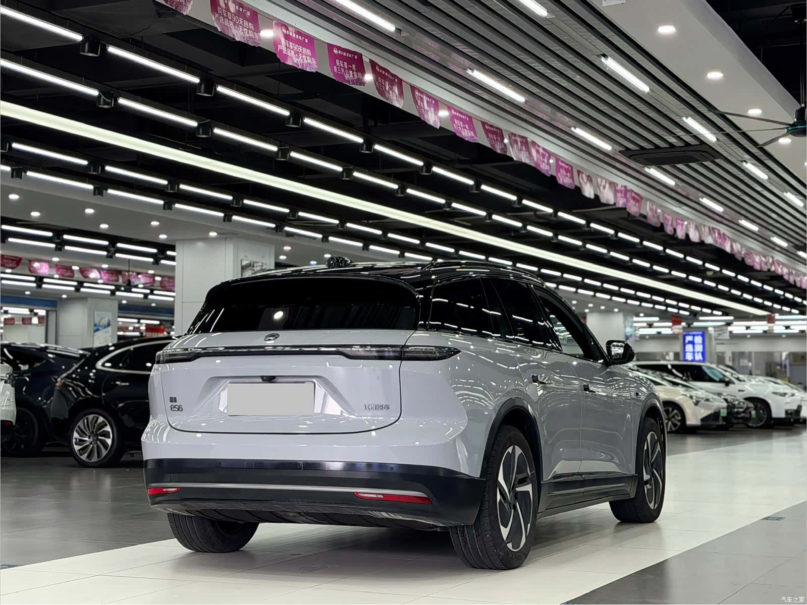 NIO ES6, 2023 8