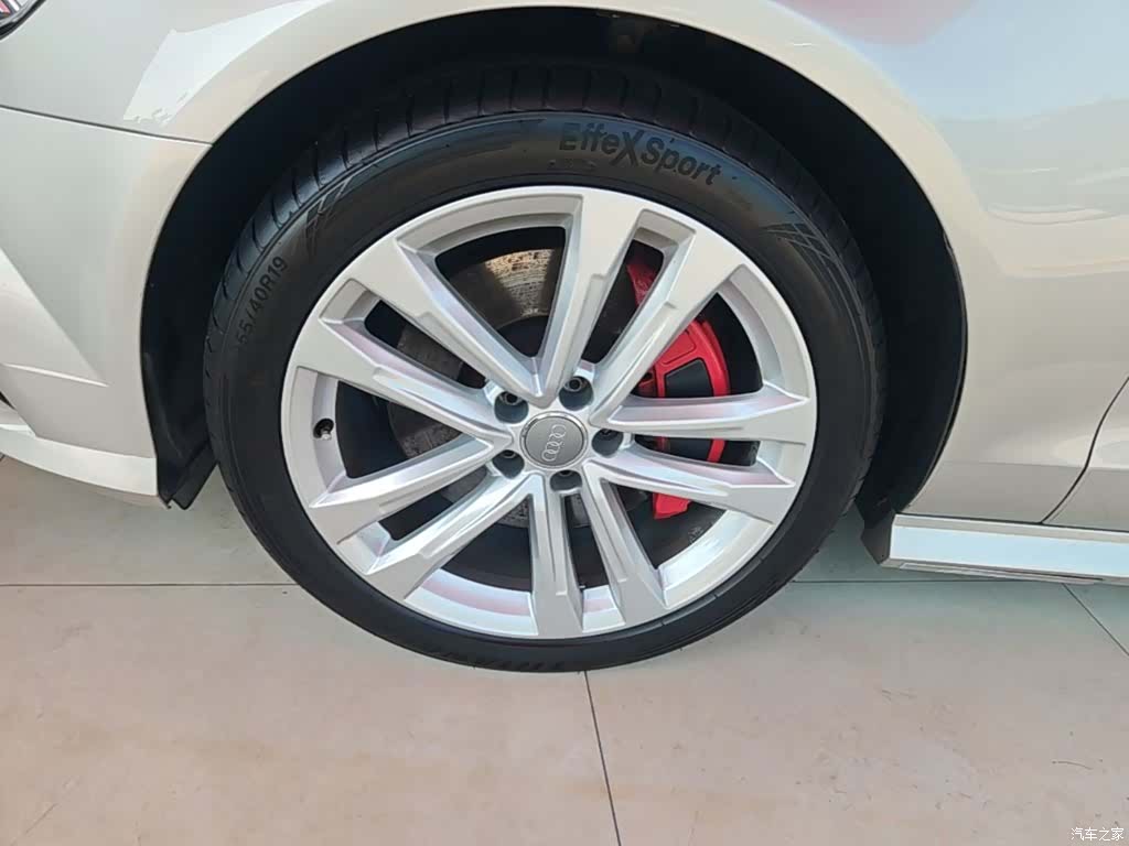 Audi A6L, 2018 23