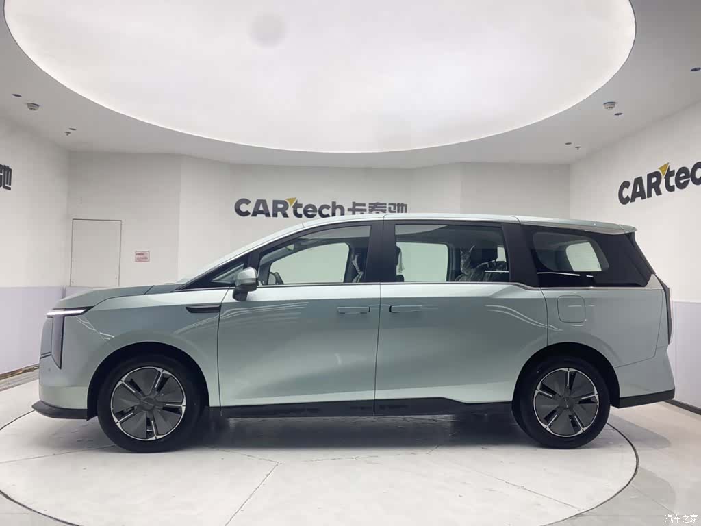 Maxus 7, 2025 8