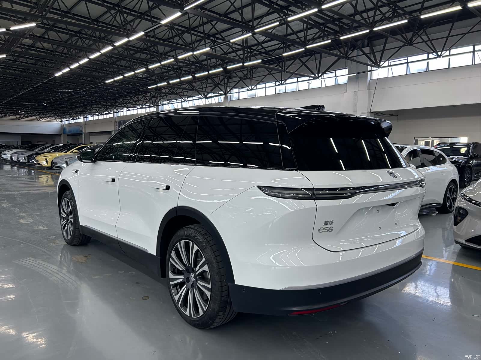 NIO ES8, 2023 14