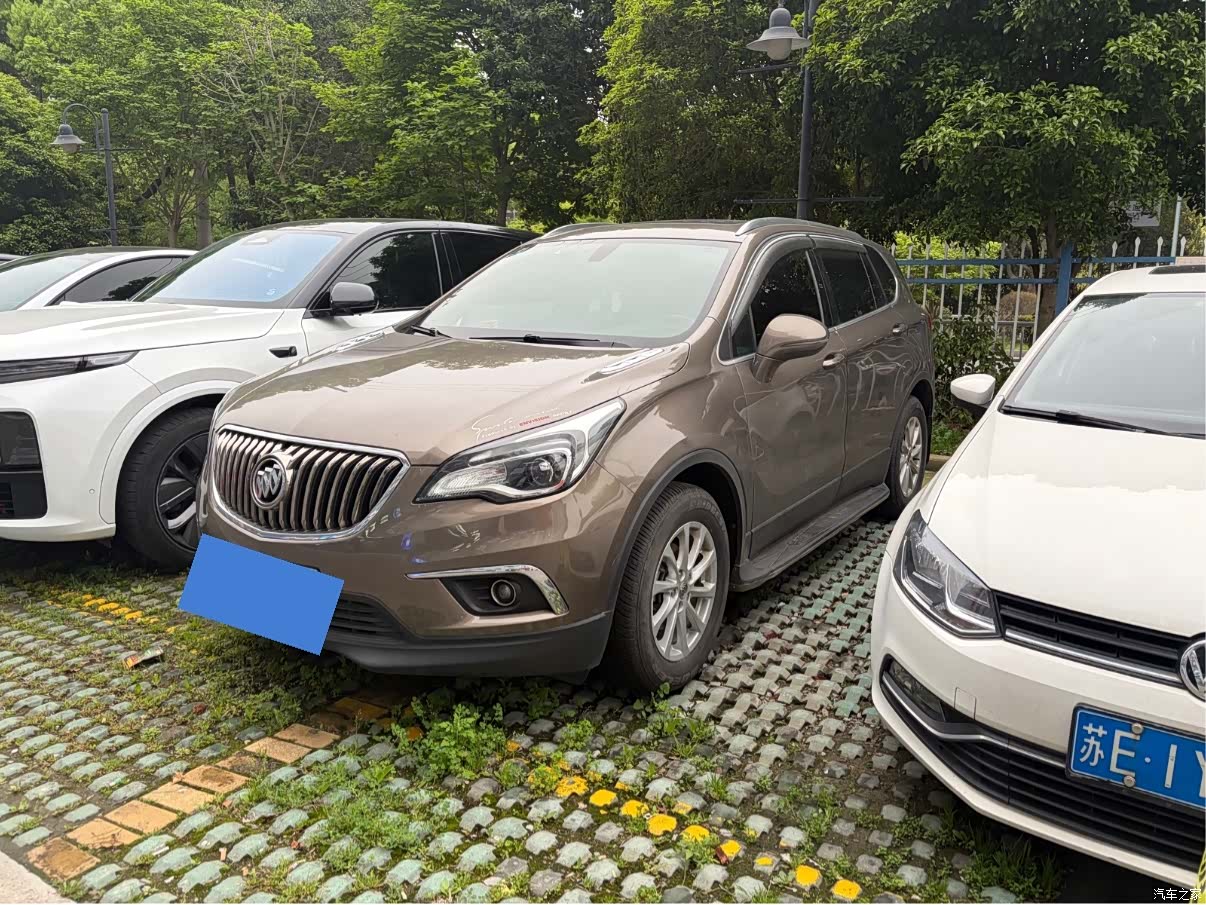 Buick Envision Plus, 2017 1