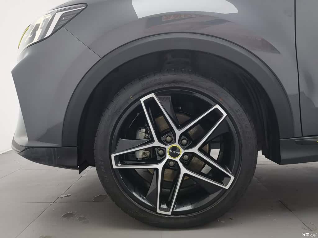 Roewe RX5, 2022 17