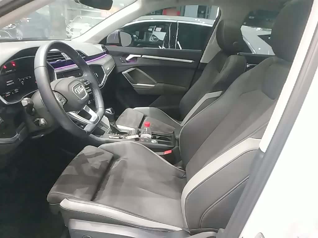 Audi Q3, 2023 15