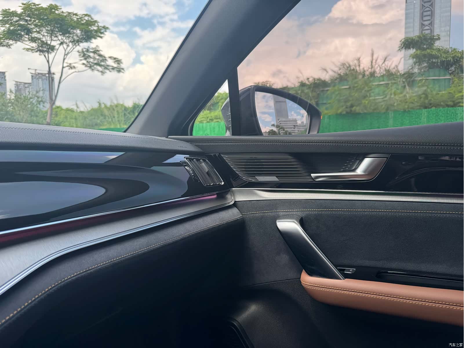 BYD Tang, 2022 25