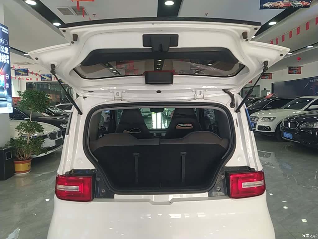 Wuling MINIEV, 2022 19