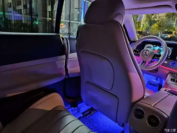Mercedes-Benz E-Class, 2023 22