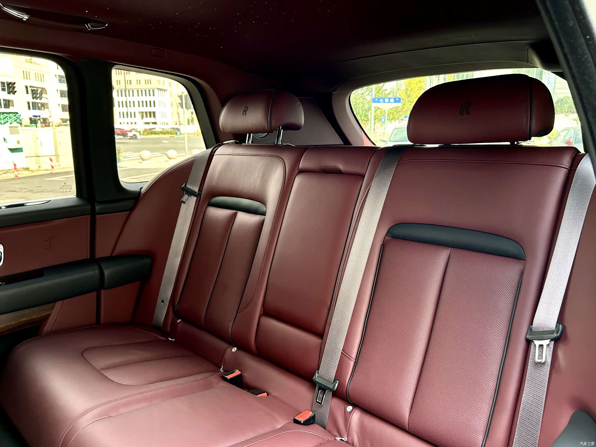 Rolls-Royce Cullinan, 2022 6