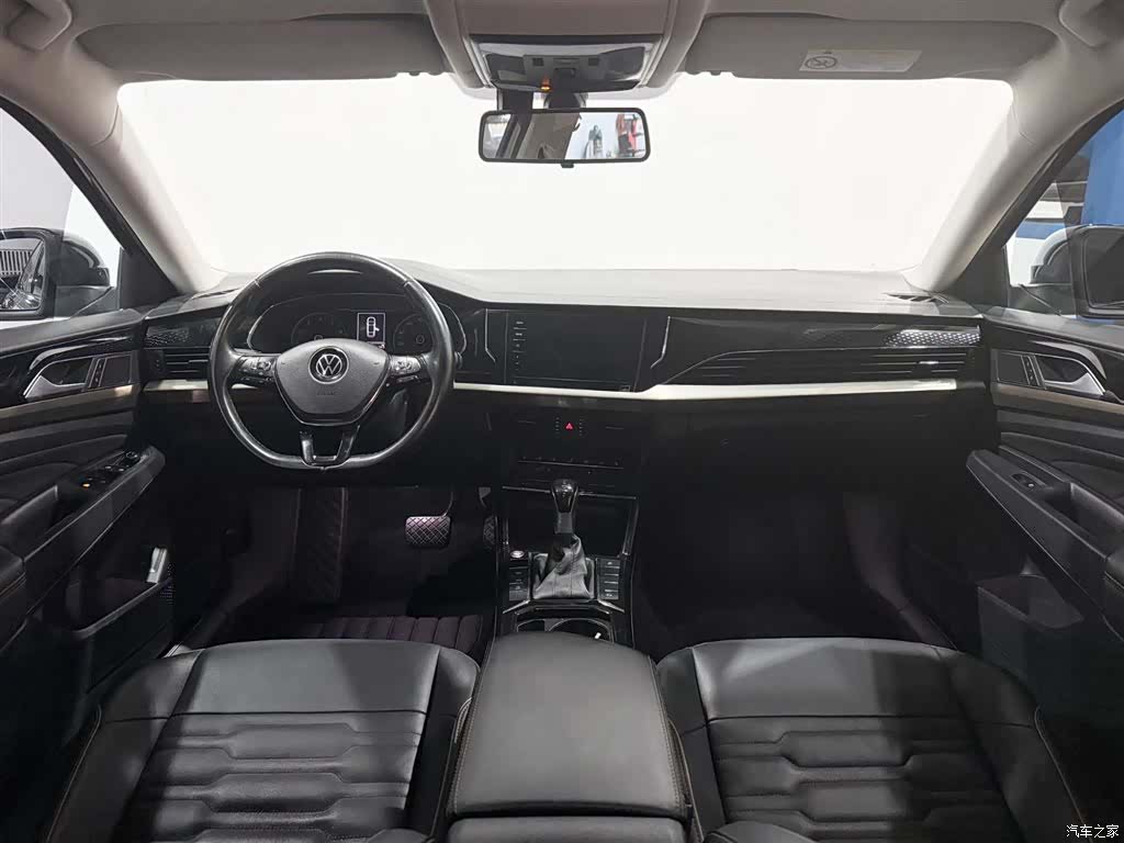 Volkswagen Passat, 2020 10