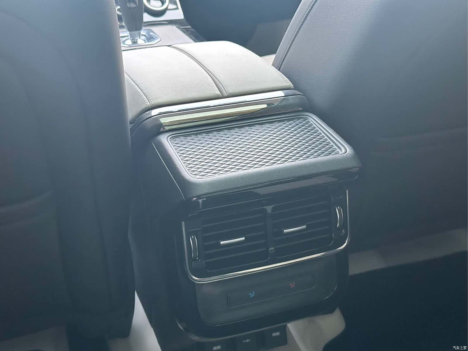 Land Rover Range Rover, 2023 14