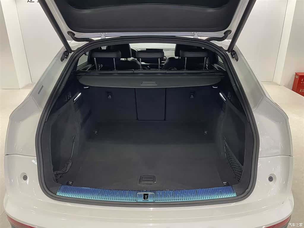 Audi Q5L, 2021 6