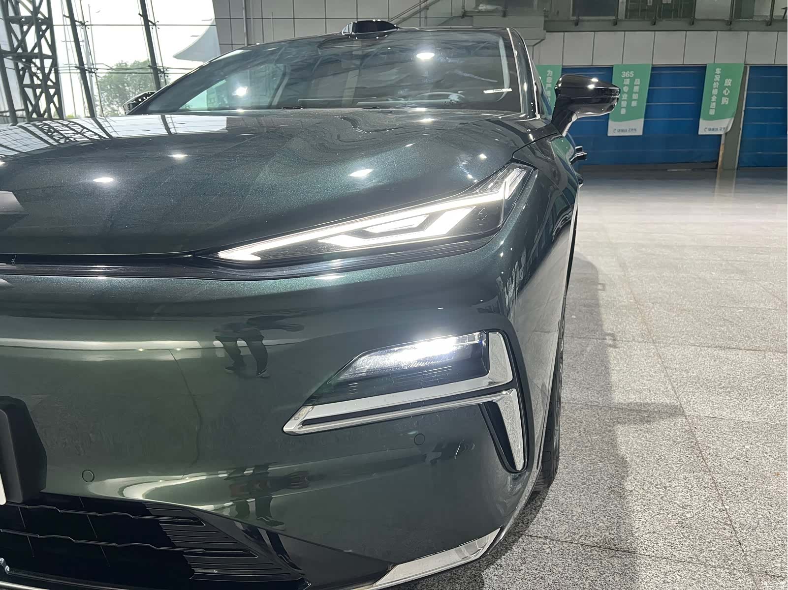 Geely 8, 2025 16